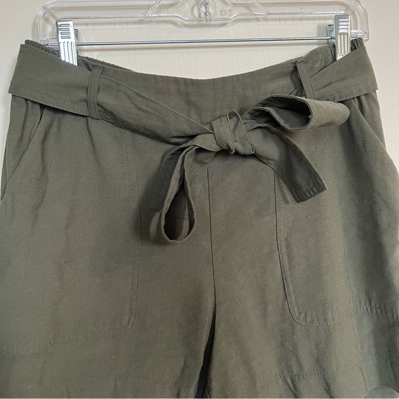A New Day-Women's High-Rise Pleat Front Shorts - Olive, Size: M - Picture 4 of 11